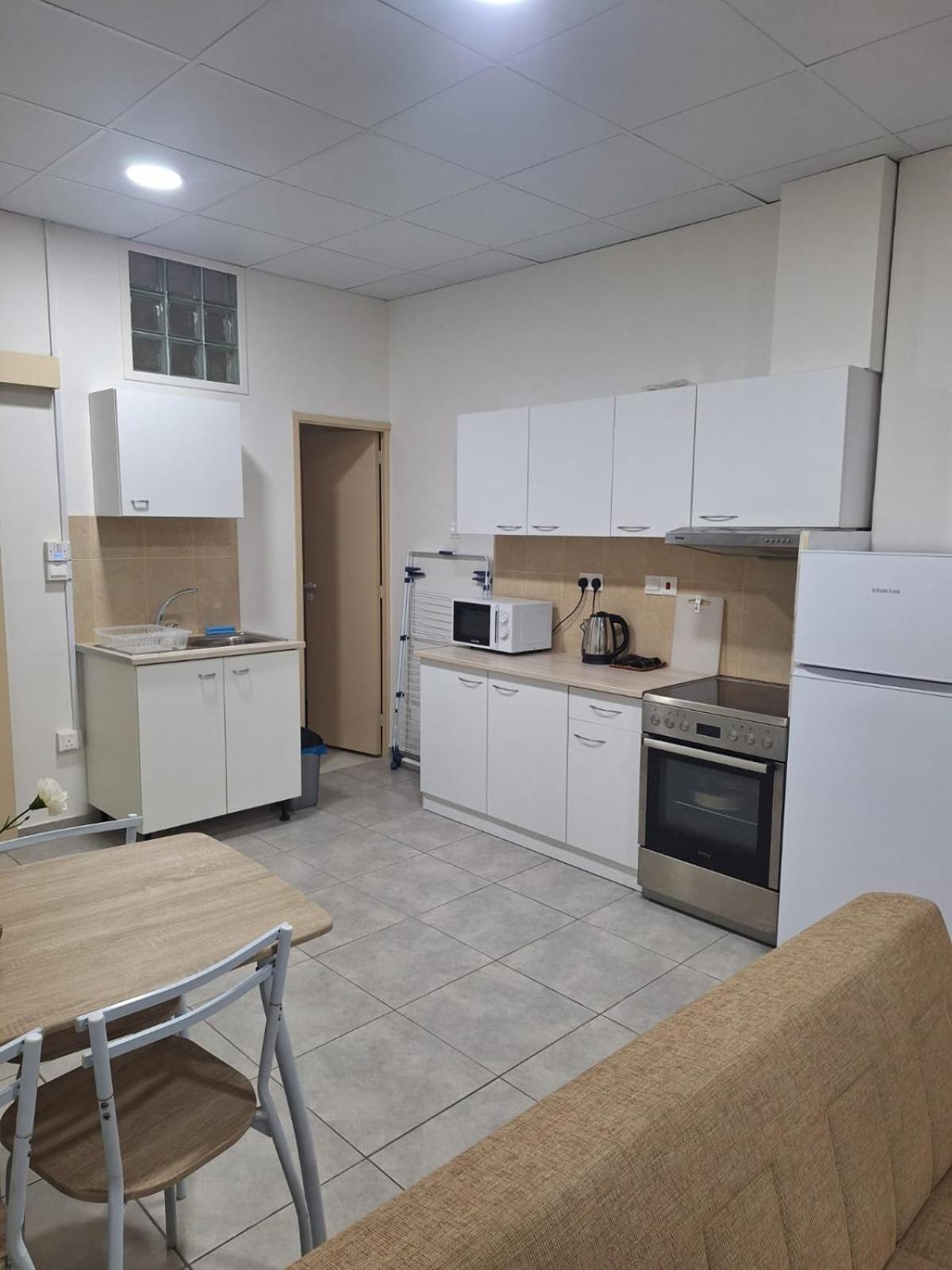 Terpsichore Holiday Apts Limassol Exterior foto