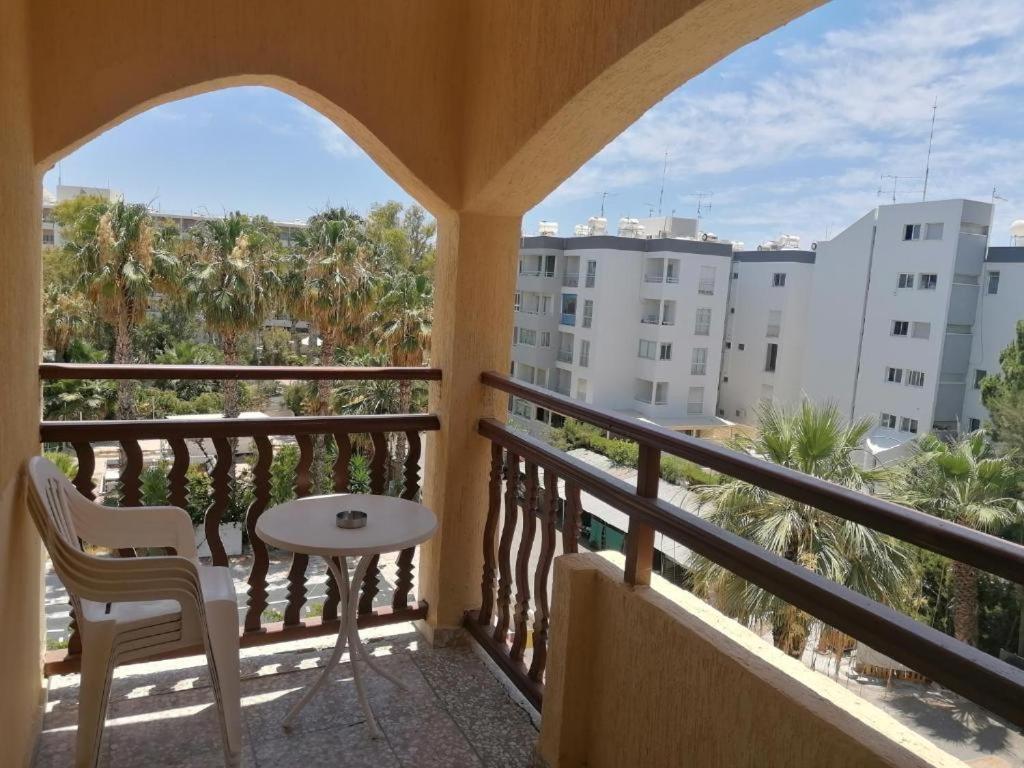 Terpsichore Holiday Apts Limassol Exterior foto